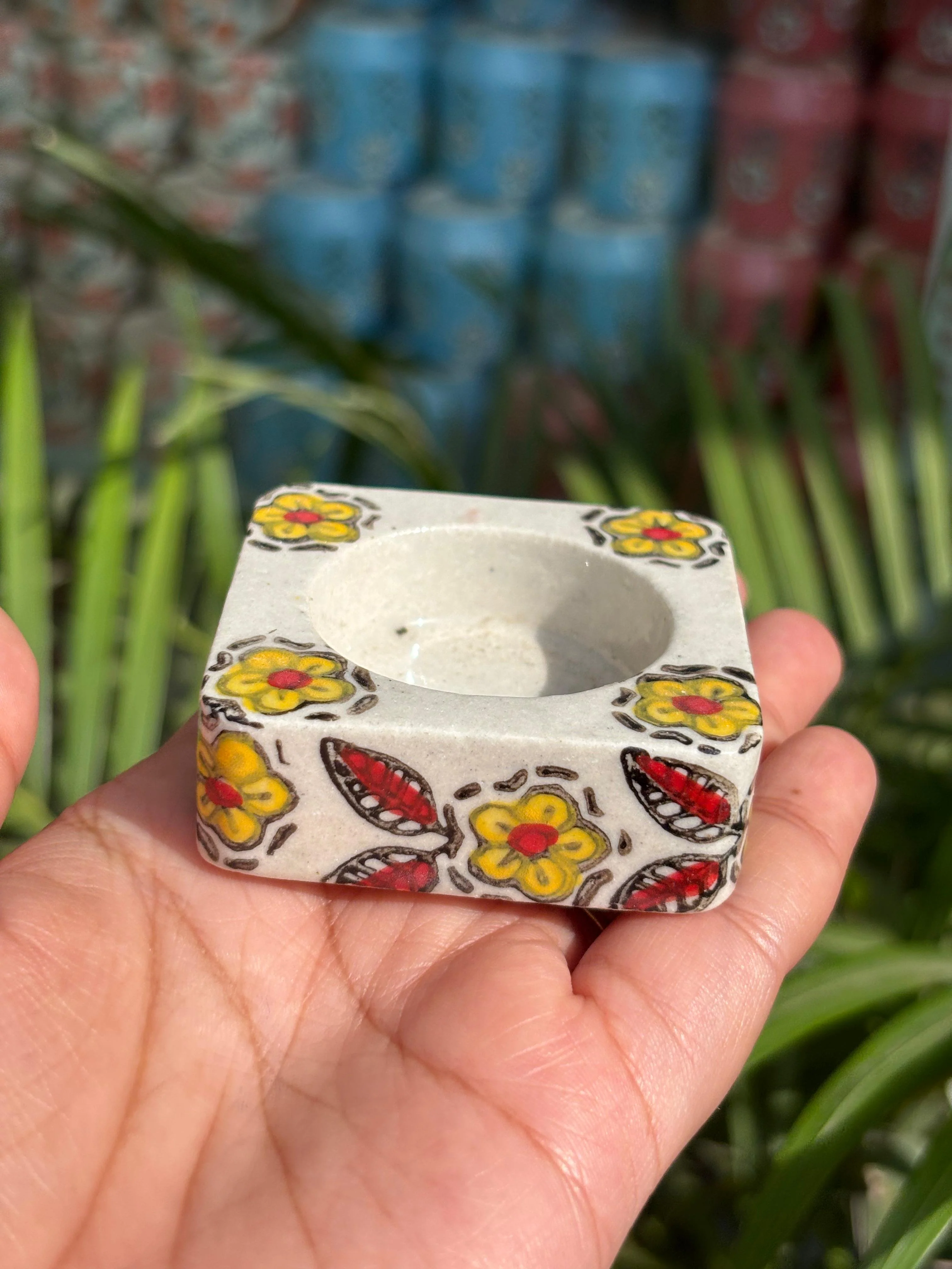 Festive Flora Tea Light Holders (Set of 5 Assorted) - Image 7