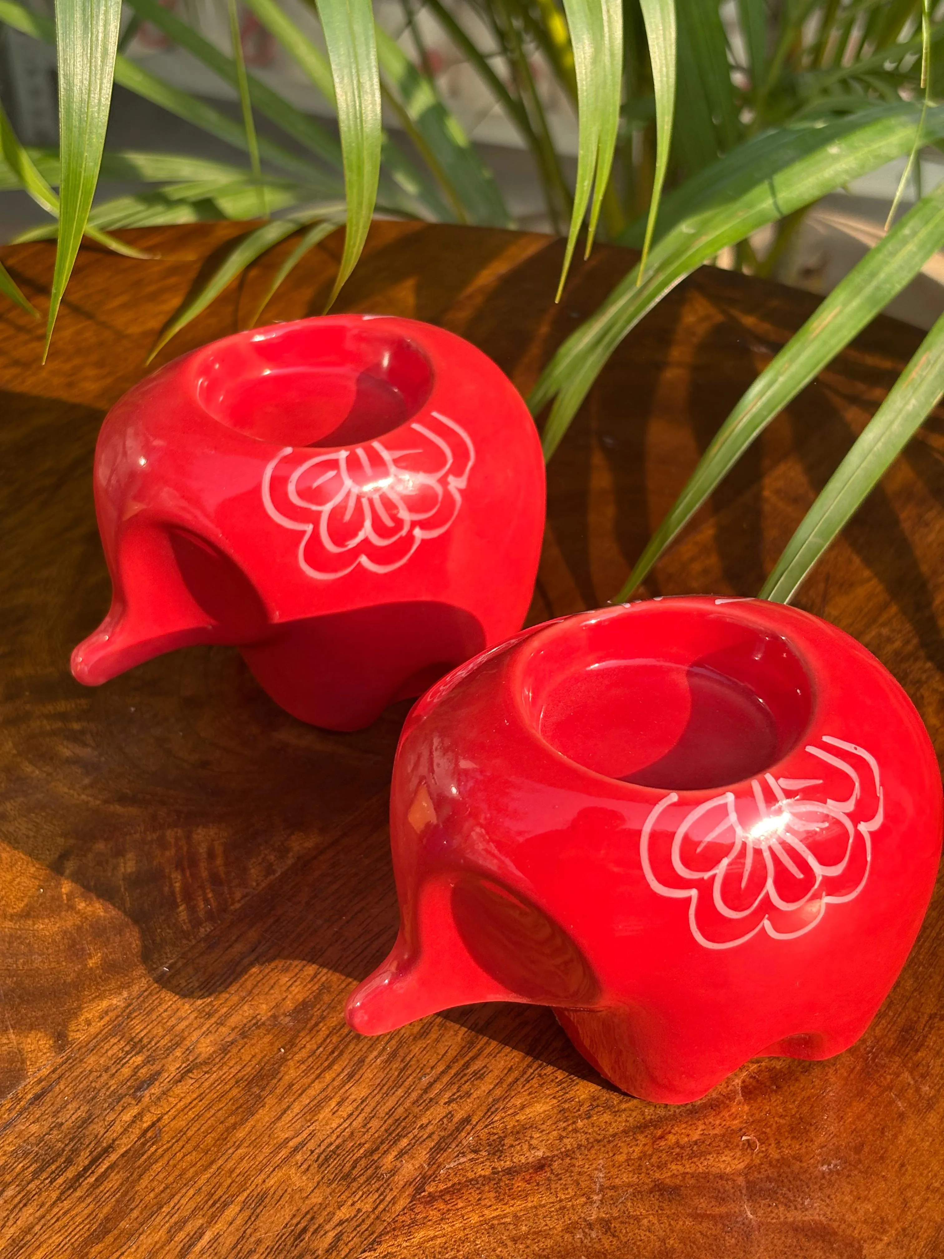 Lil’ Ele Glow Tea Light Holders-Red (Set of 2)