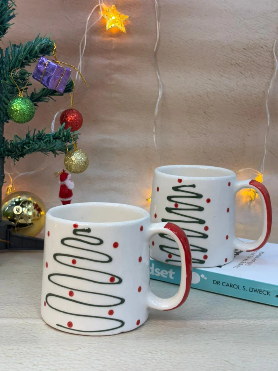 Merry Tree Mug - Image 3