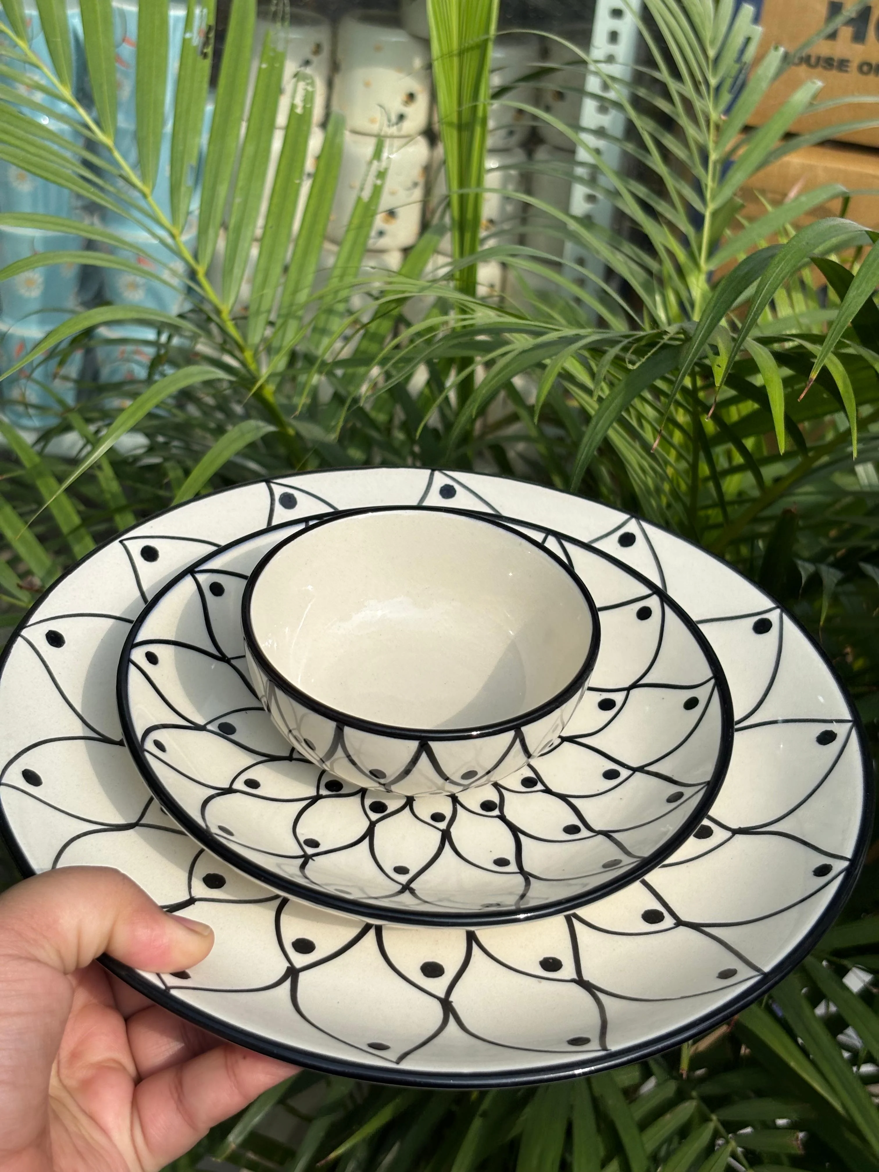 Mystic Lotus Handcrafted Premium Dinner Set (Set of 7) - Image 3