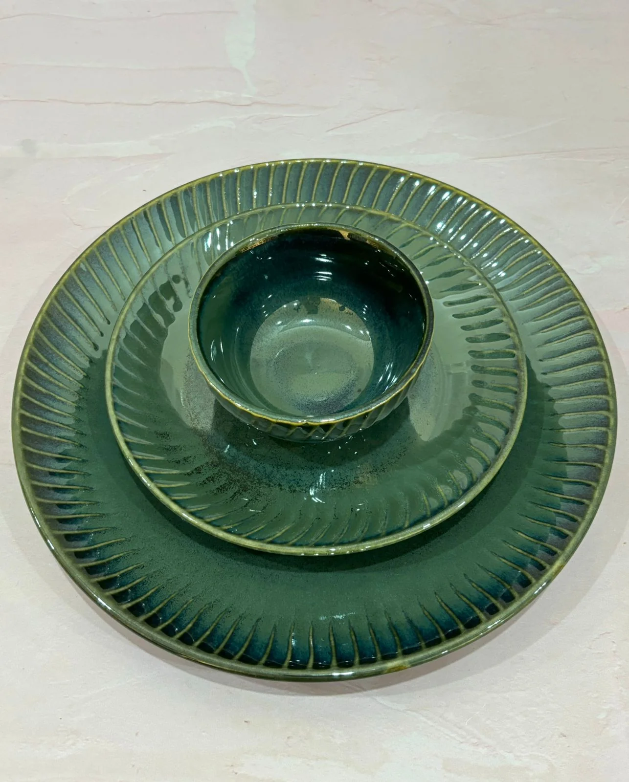 Olive Green with Lines Glaze Dinner Set (Set of 7) - Image 2