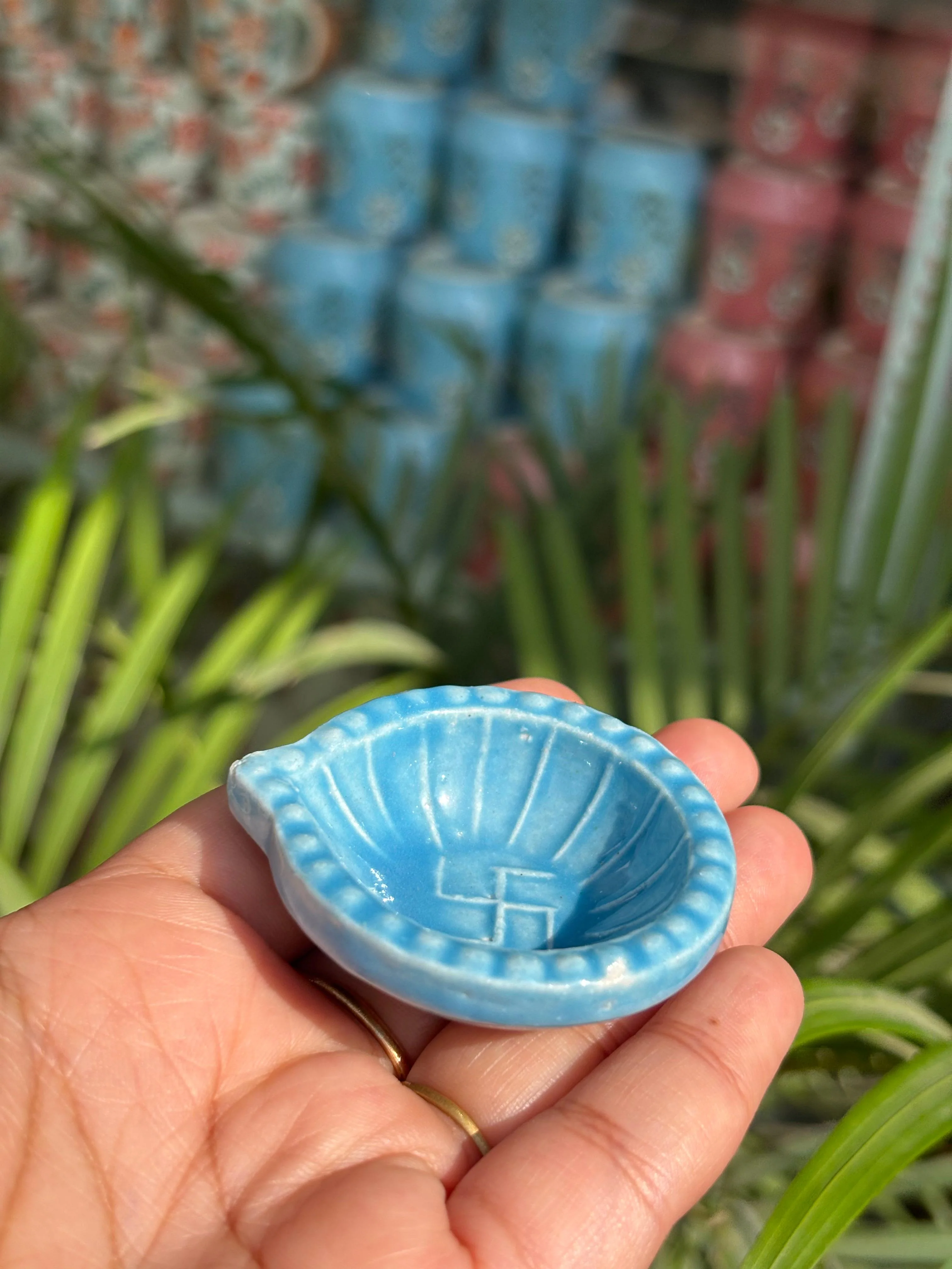 Rangoli Hues Diya's (Set of 4 Assorted Colors) - Image 4