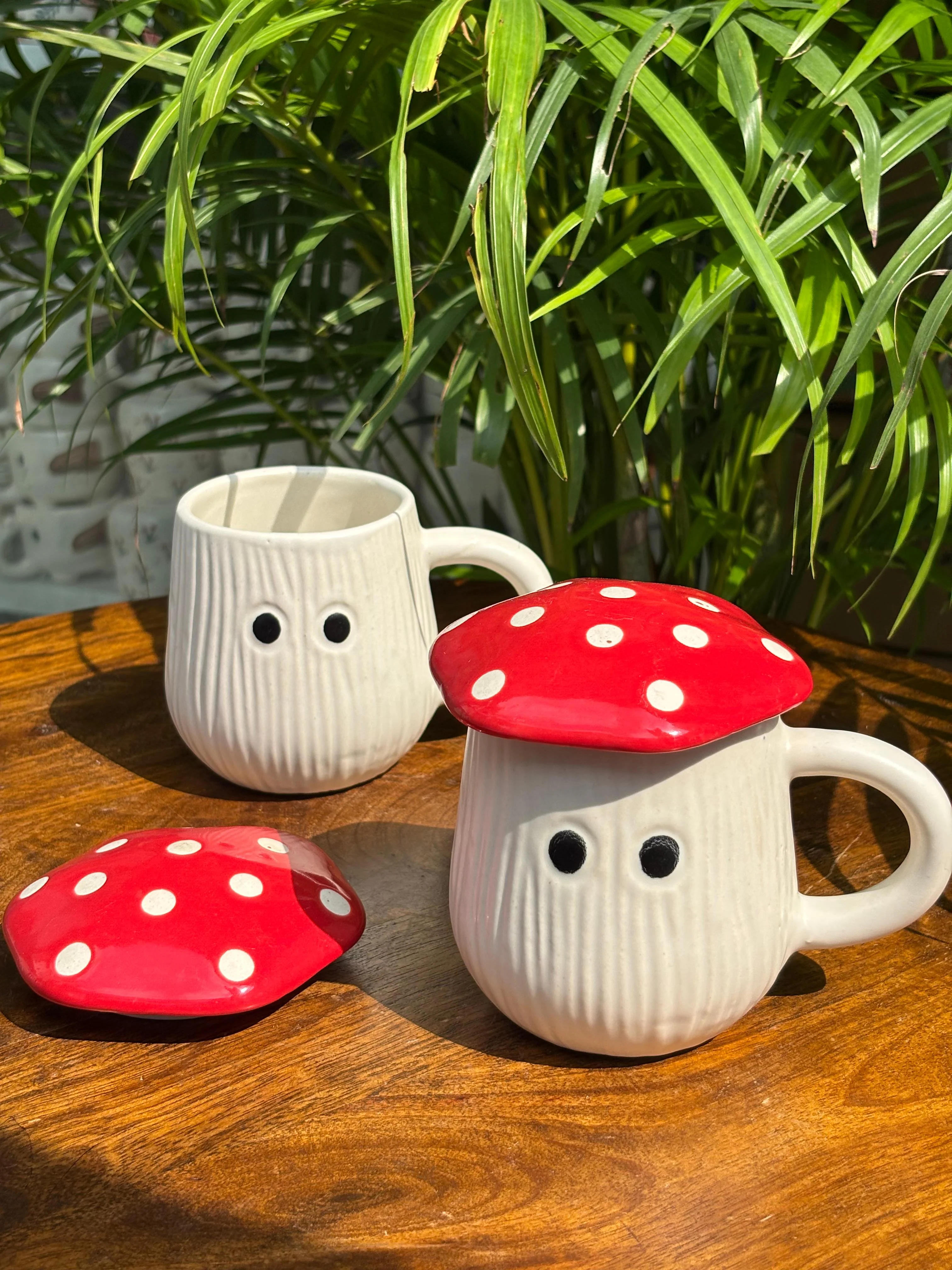 Red Mushroom Magic Coffee Mug with Lid - Image 2
