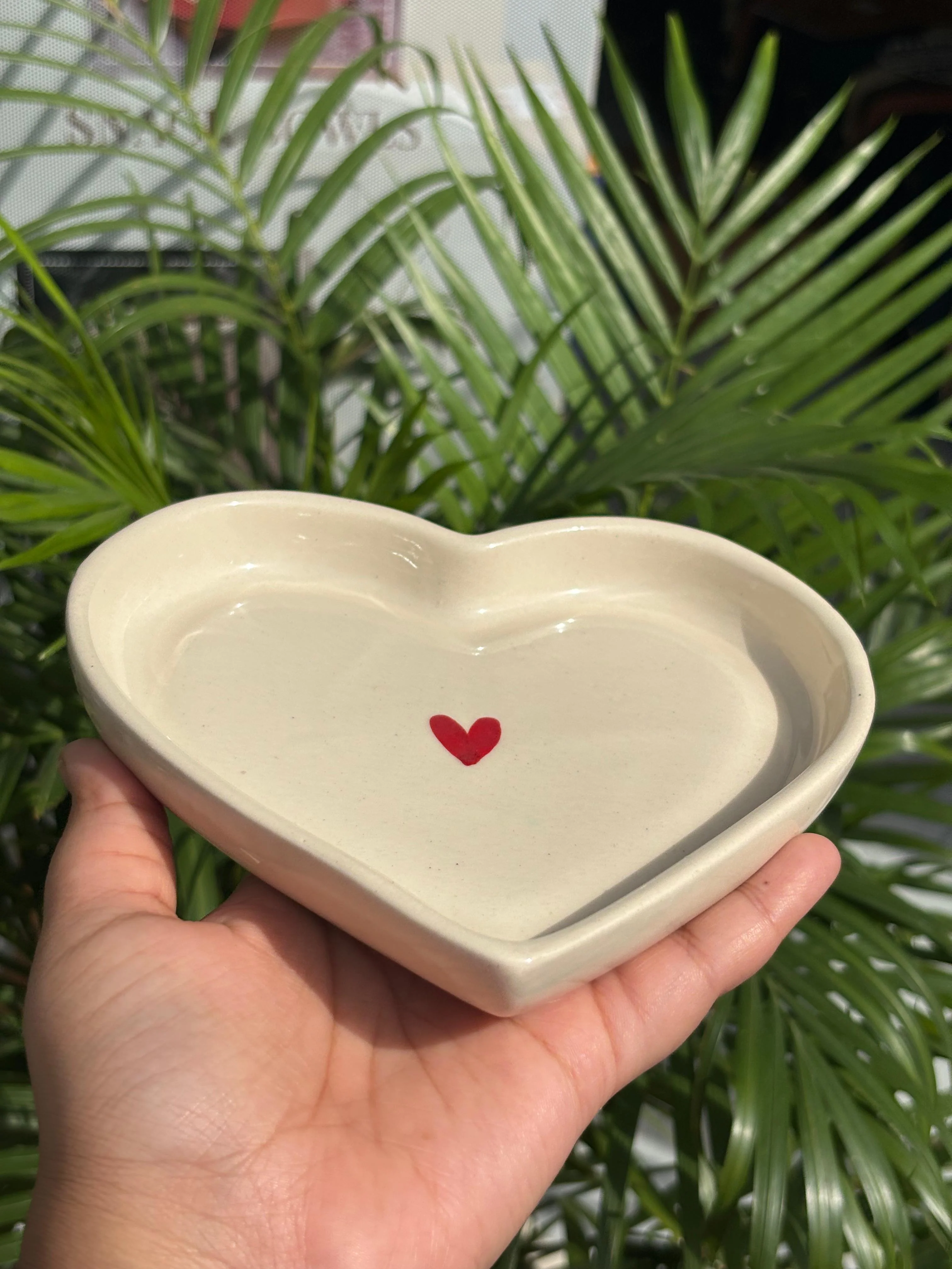 Small Red Heart Shape Snack Plate (Set of 2) - Image 2