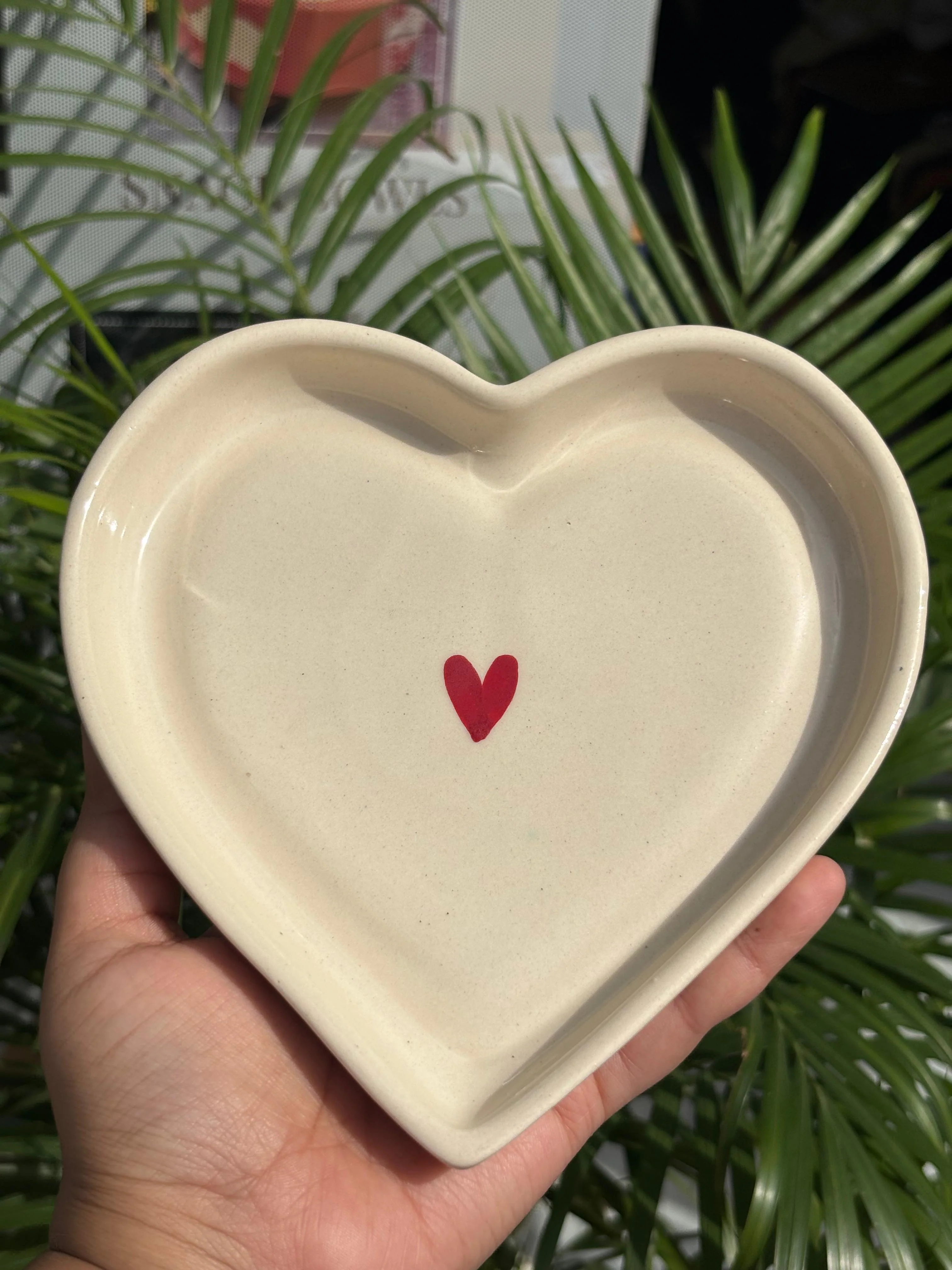 Small Red Heart Shape Snack Plate (Set of 2) - Image 3