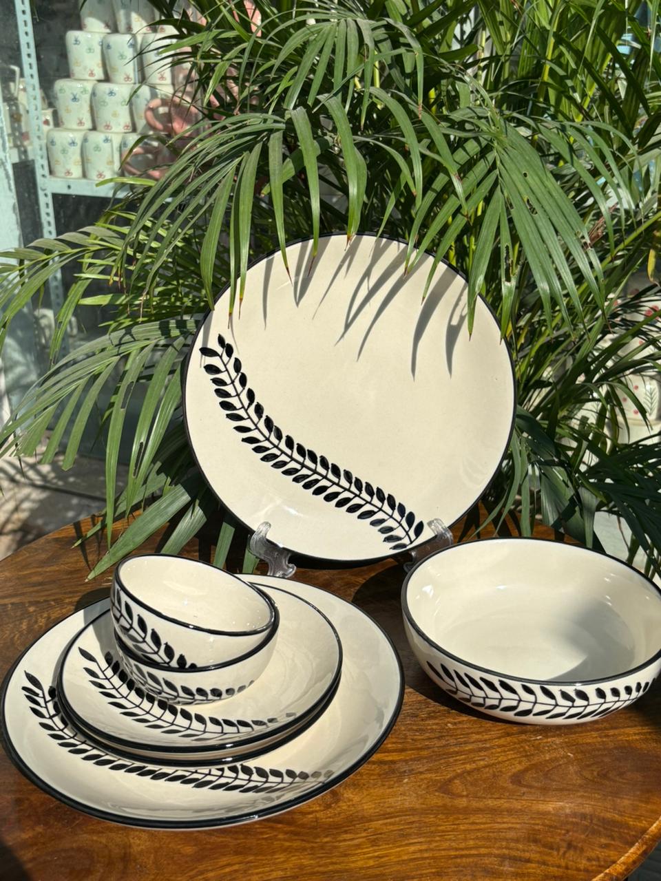 Terra Vine Noir Handcrafted Premium Dinner Set (Set of 7) - Image 5